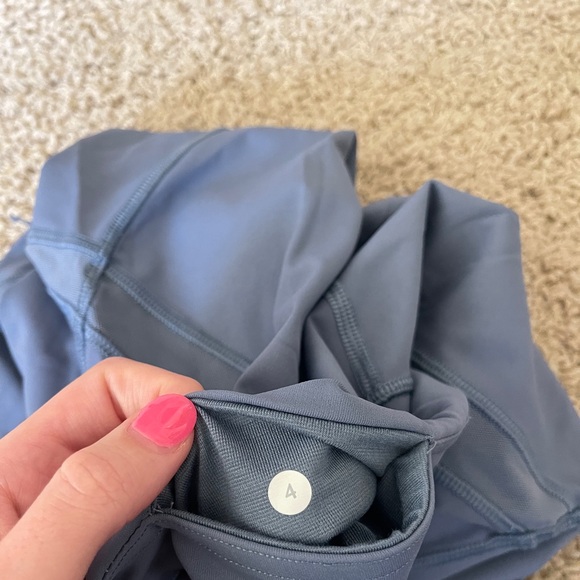 Lululemon Capri Leggings - Picture 5 of 6